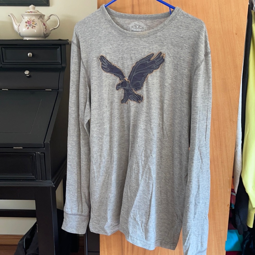 Super cute American Eagle logo long sleeve shirt